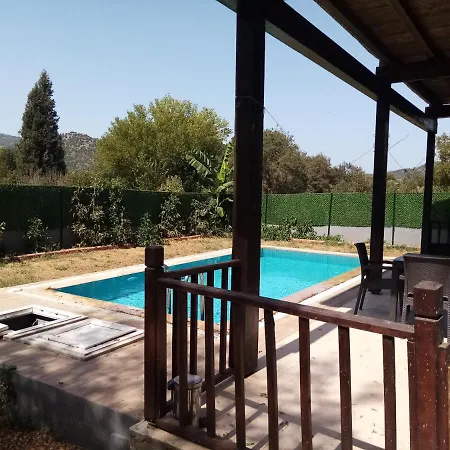 Βίλα Ciftlik Evi Μούγκλα